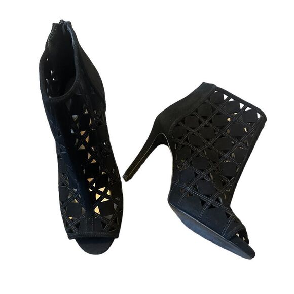 Michael Kors Ivy Laser-Cut Open-Toe Black Bootie Size 7.5 - Picture 4 of 12
